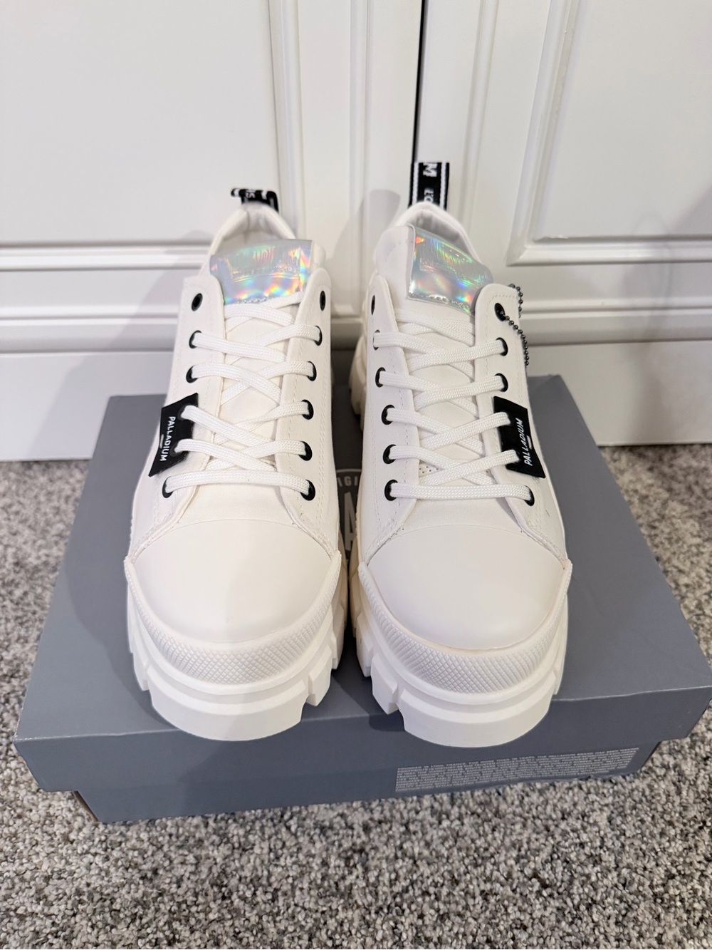 Palladium Revolt LOHI Star White  8.5